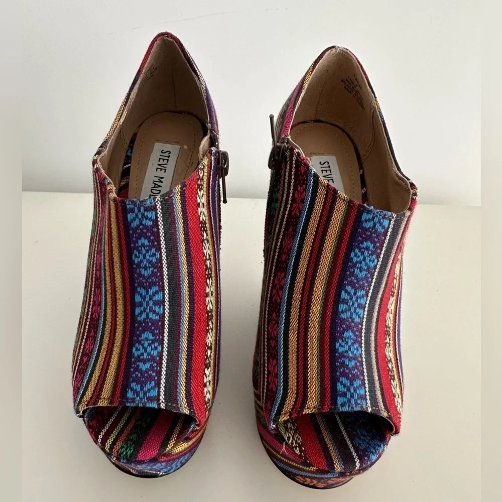 Steve Madden Winona Wedges, size 5.5 New never worn size 6